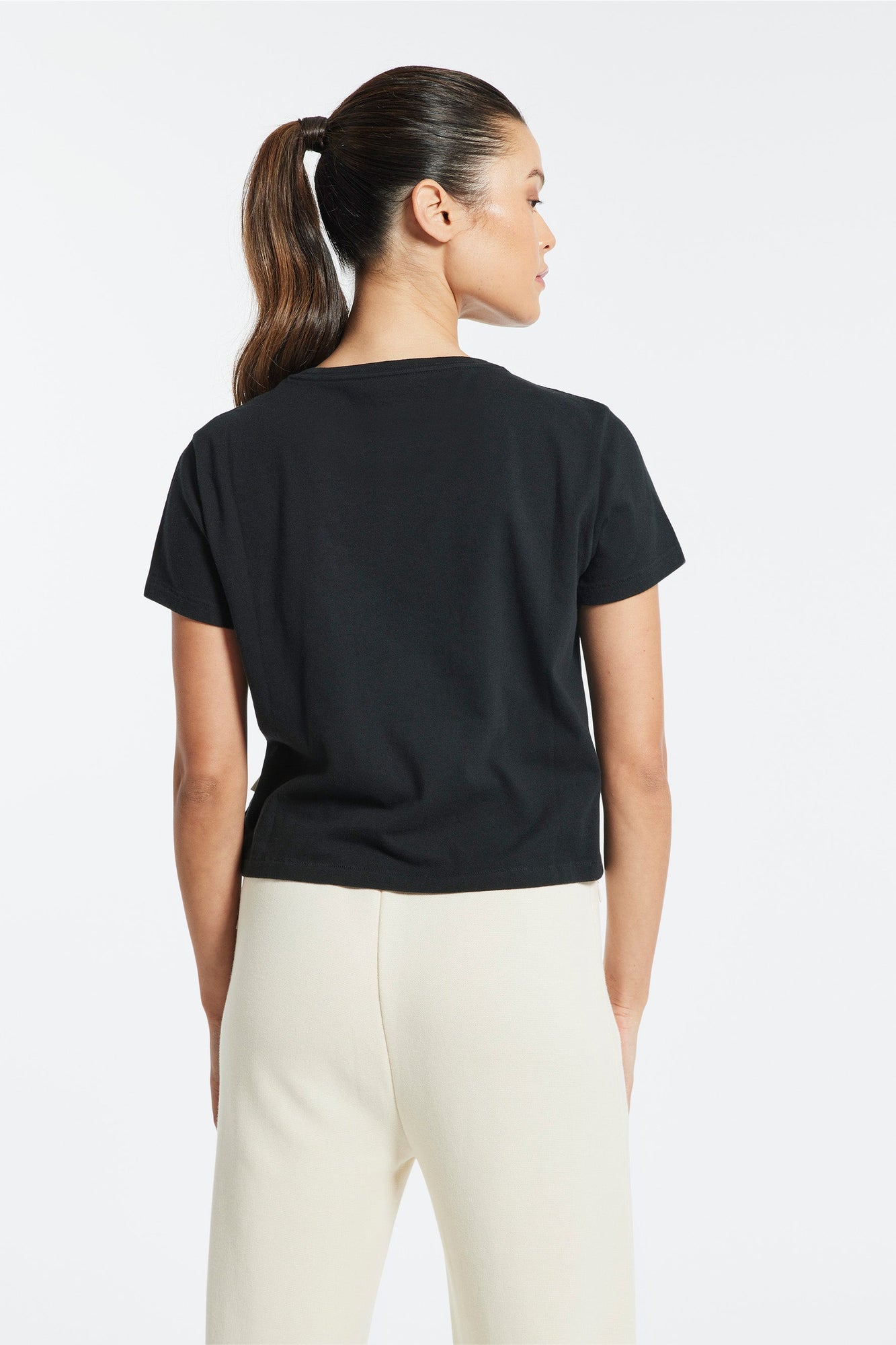 Wesley | Bowery Boxy Weekend Cotton Tee | Black