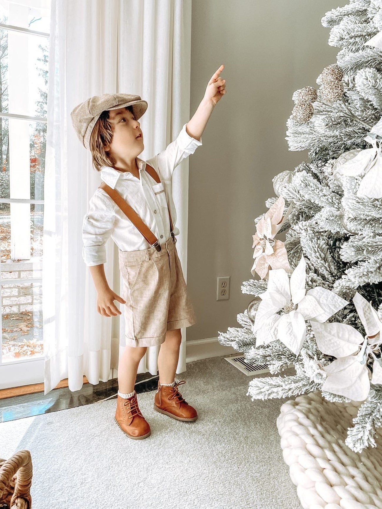 Boy | Ashton Linen Top and Shorts Set | White x Beige