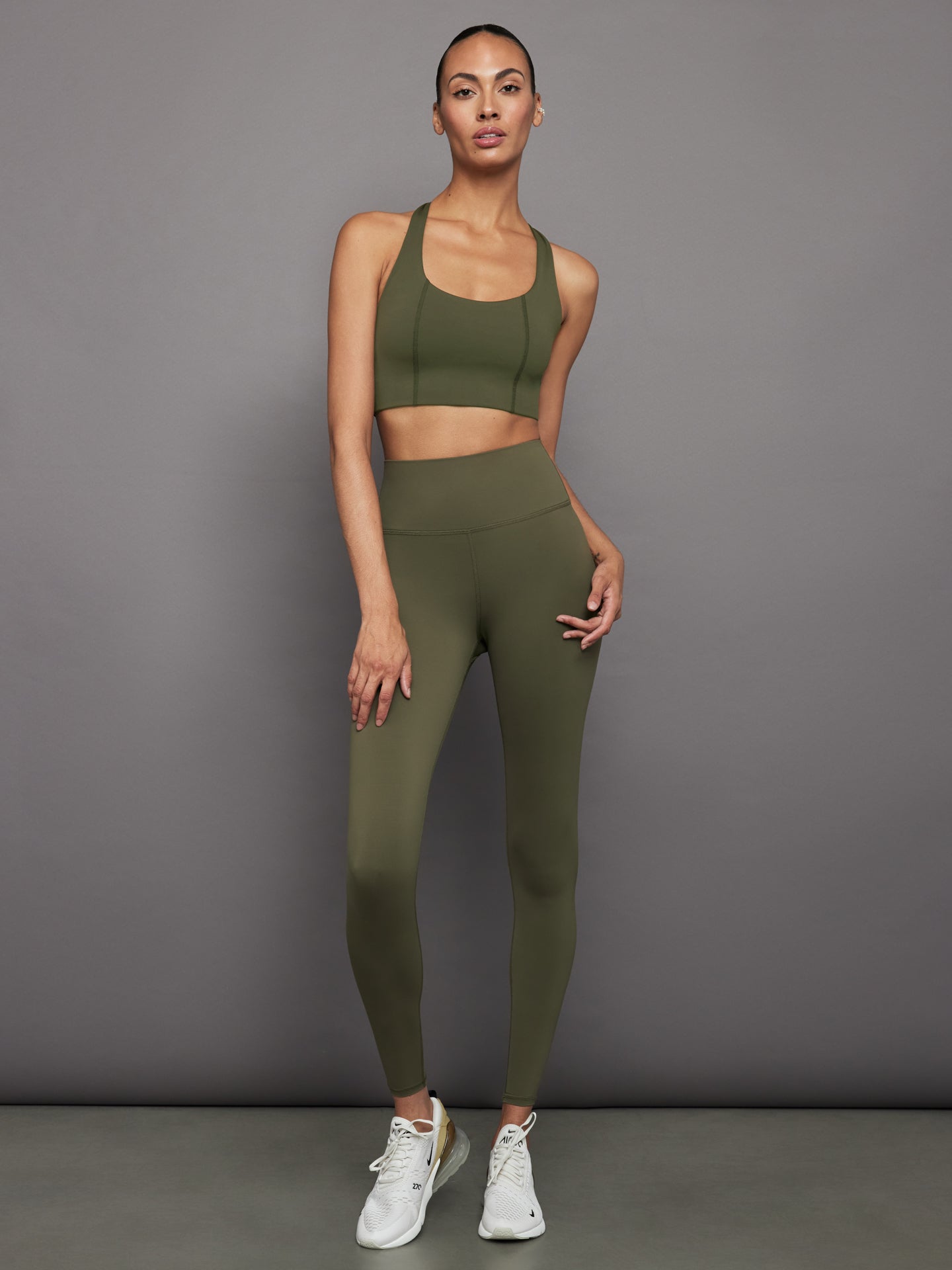 Carbon38 | T Back Bra In Diamond Compression | Olive