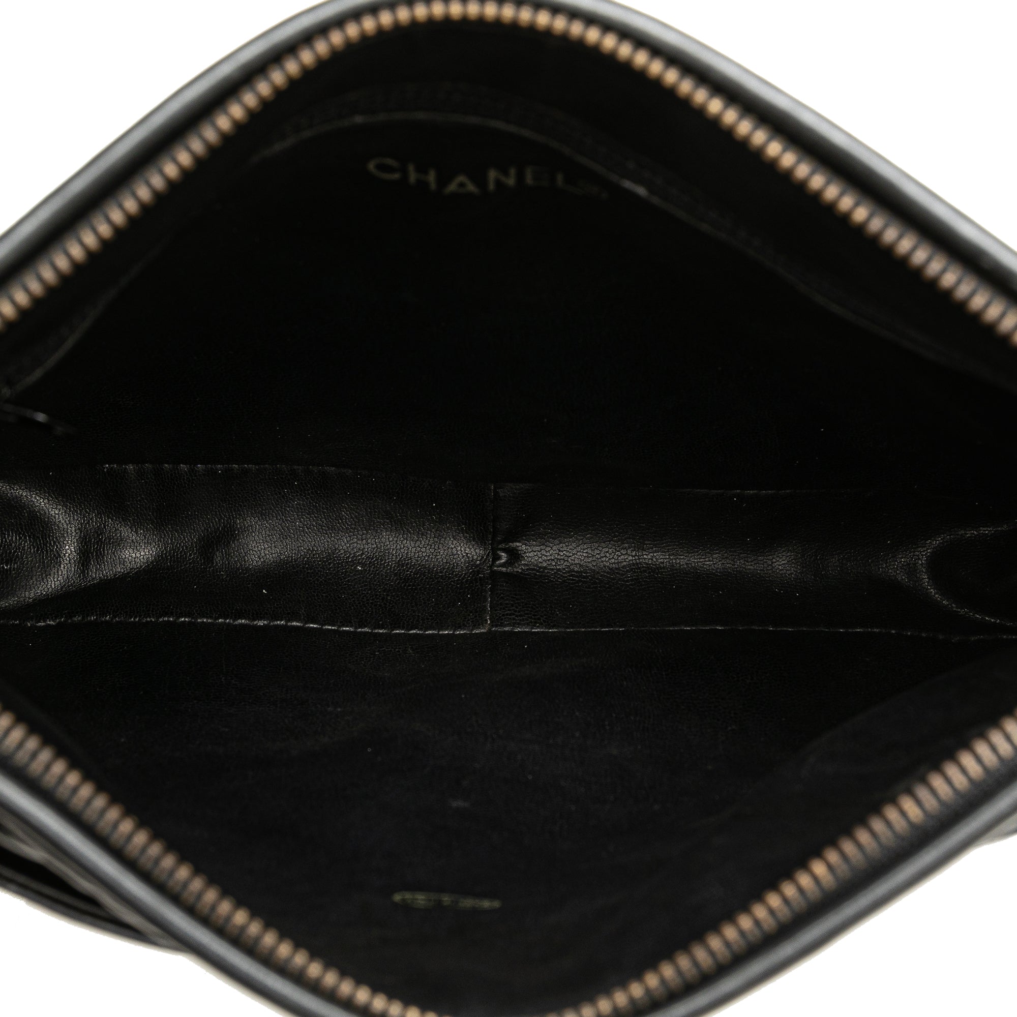 Chanel | Pre-Owned Quilted Lambskin Chain Crossbody | Black