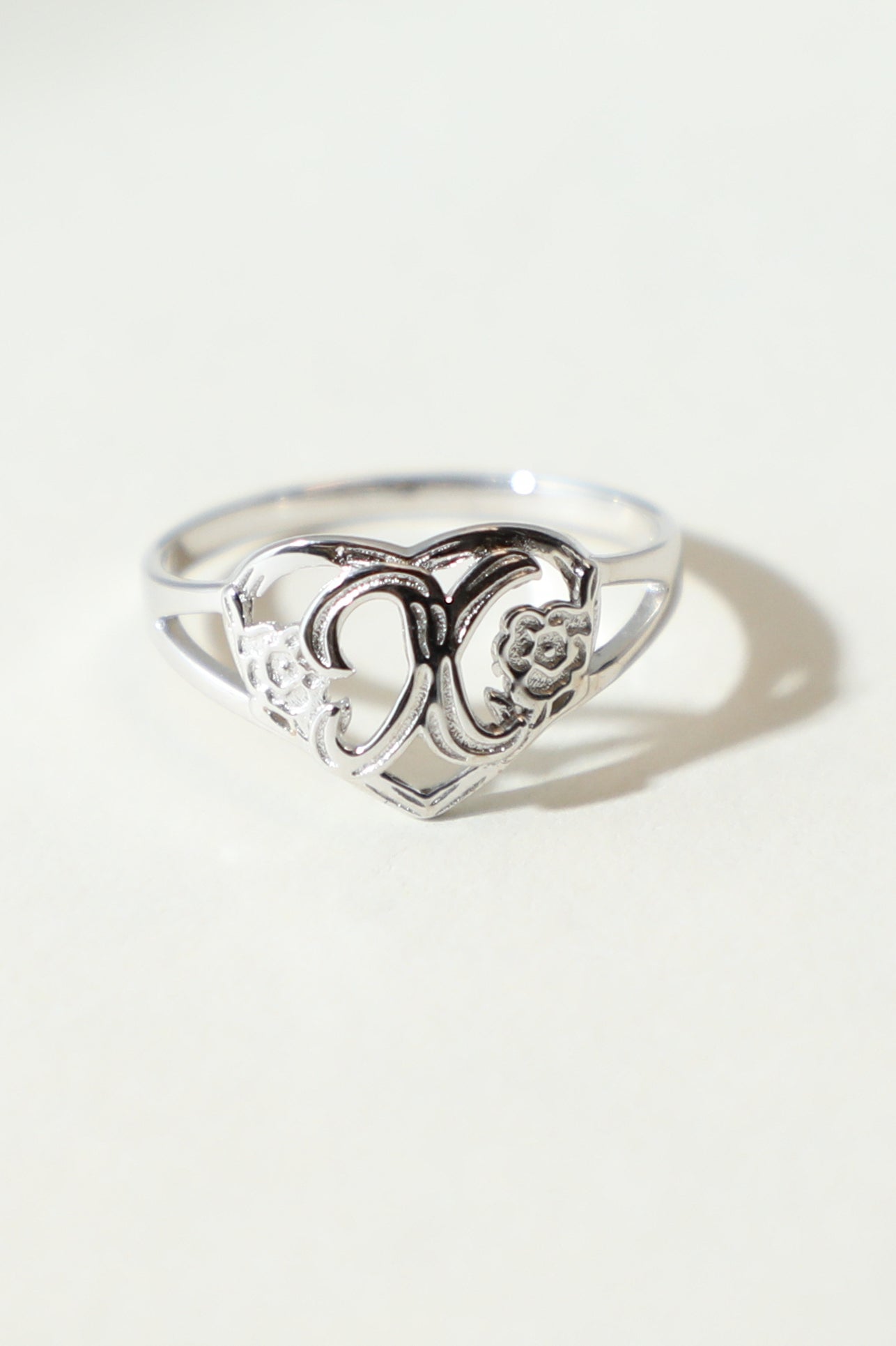 The Silver Cutout Flower Heart Letter Ring | Sterling Silver