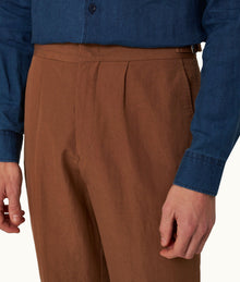 Carsyn Slim Fit Tapered Cotton-Linen Trousers Woven | Cinnamon Coffee