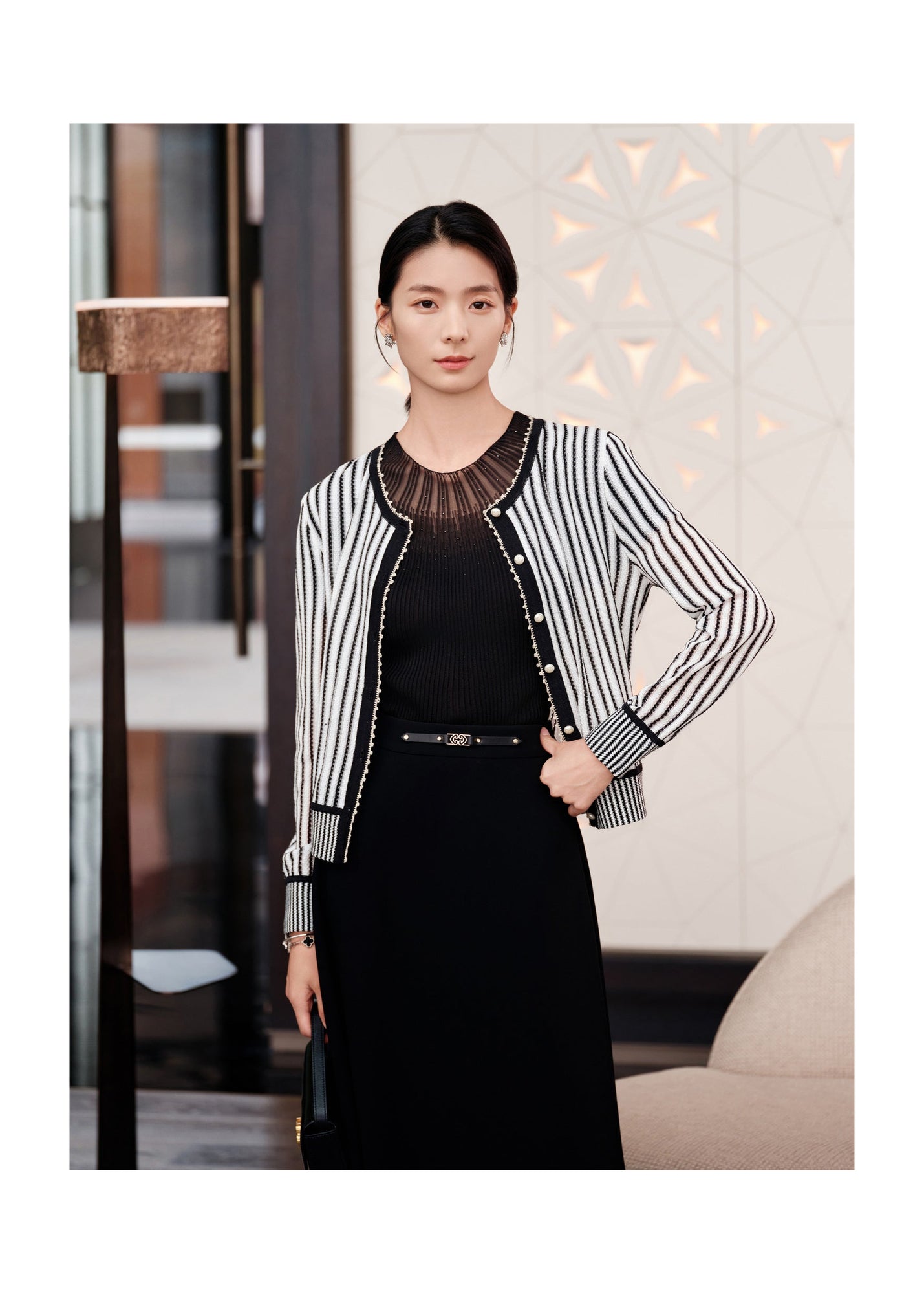 Classic Straight-Cut Mulberry Silk Knit Cardigan | White/Black