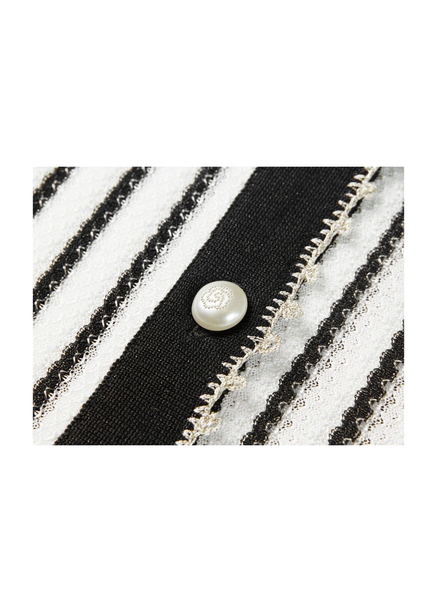 Classic Straight-Cut Mulberry Silk Knit Cardigan | White/Black