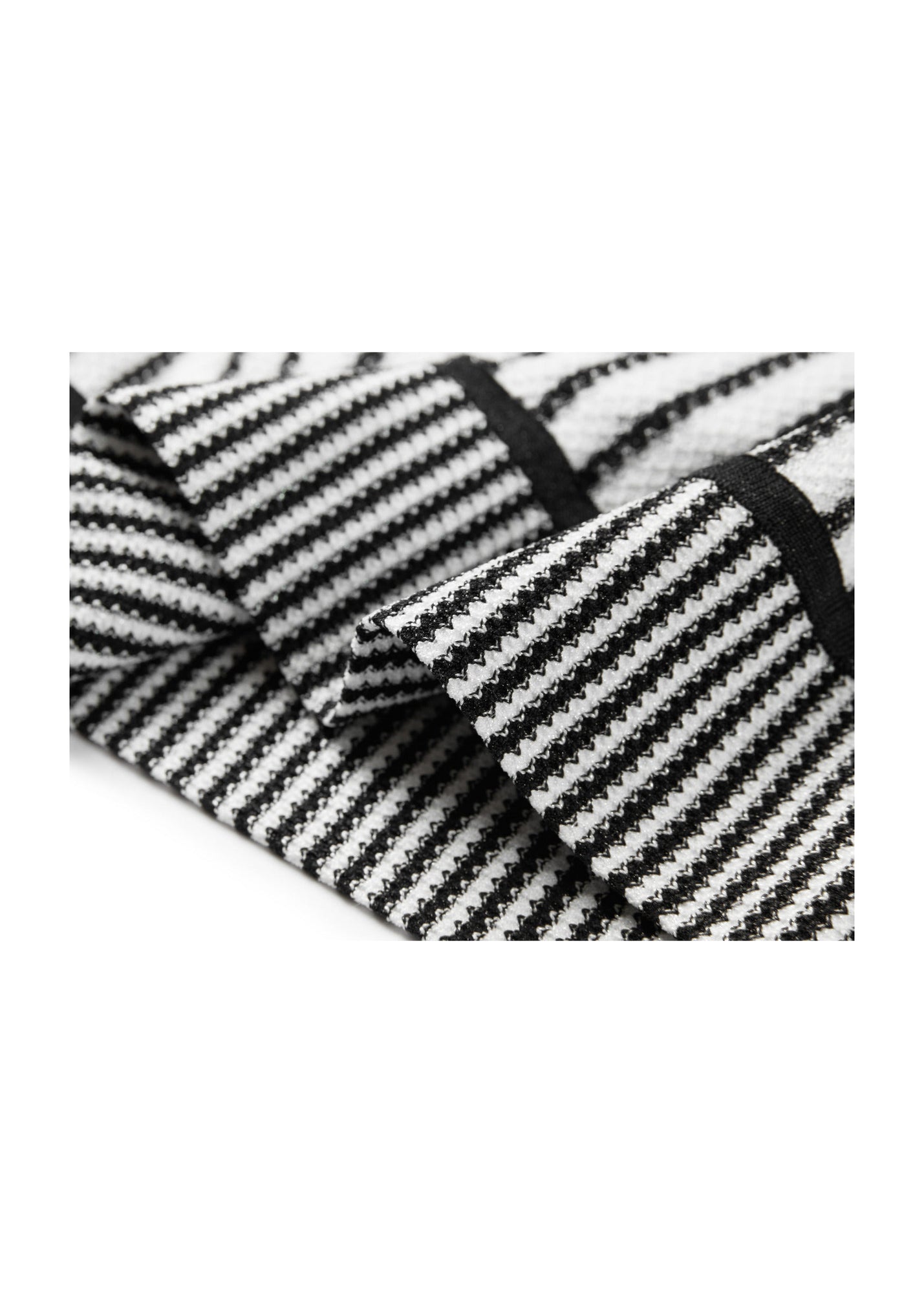 Classic Straight-Cut Mulberry Silk Knit Cardigan | White/Black