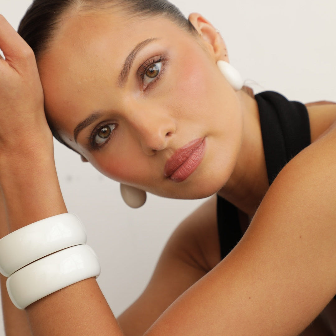 Cove Bangle | White
