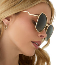 Womens | Donna III Sunglasses | Gold | Cool Matcha Gradient Polarized Lenses