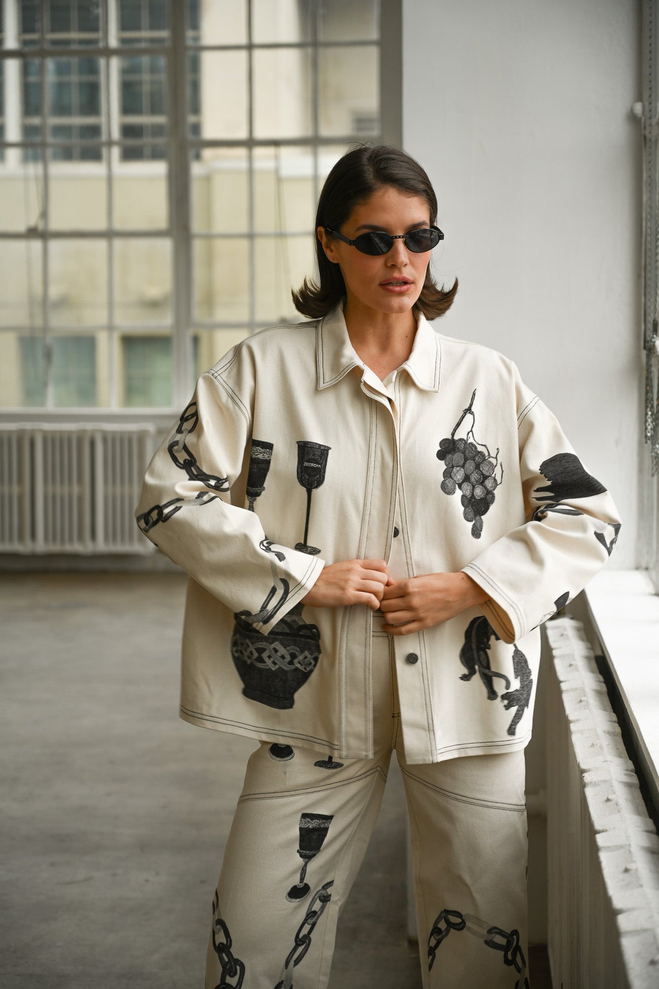 Britton Canvas Jacket | White & Black