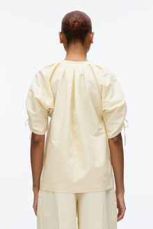 Gathered Sleeve Band Collar Top | Gardenia