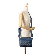 Louis Vuitton | Pre-Owned Monogram Gradient Trio Messenger | Blue/Navy