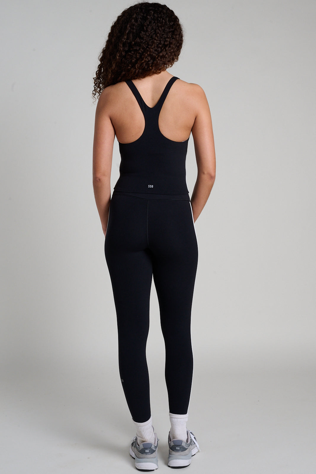 Splits59 | Ella Airweight Tank | Black/White