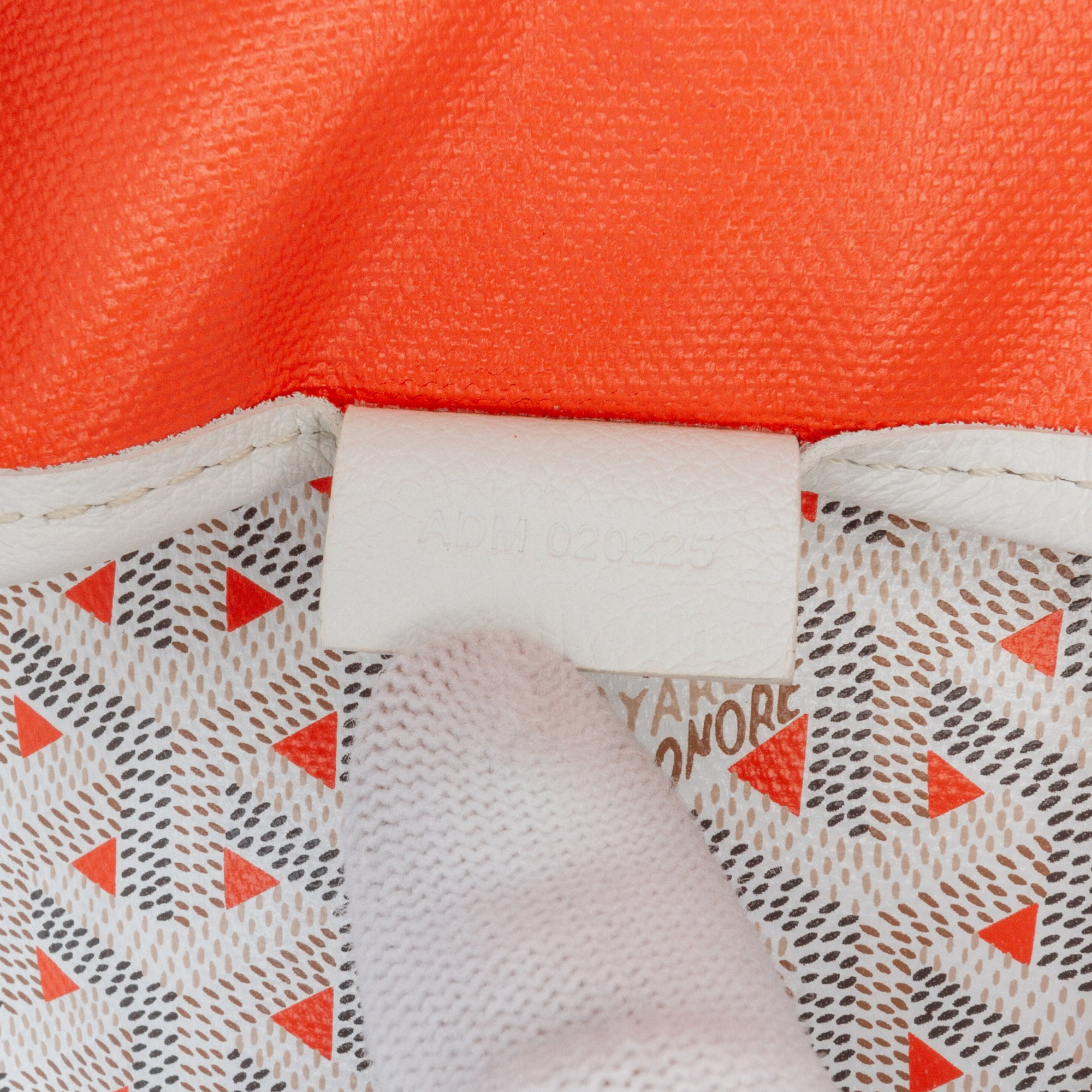 Goyard | Pre-Owned Goyardine Poitiers Claire Voie | White/Orange