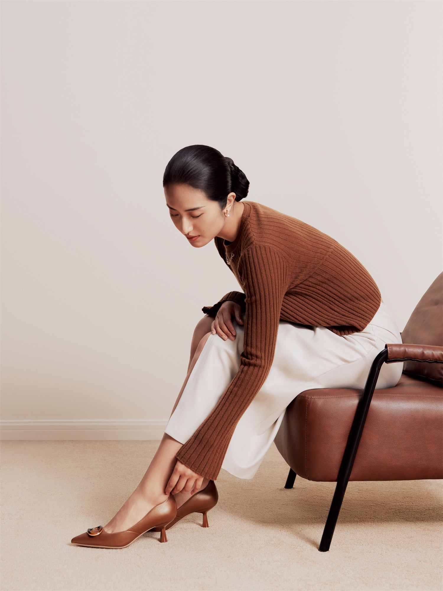Lucky Knot High-Heeled Flats | Brown