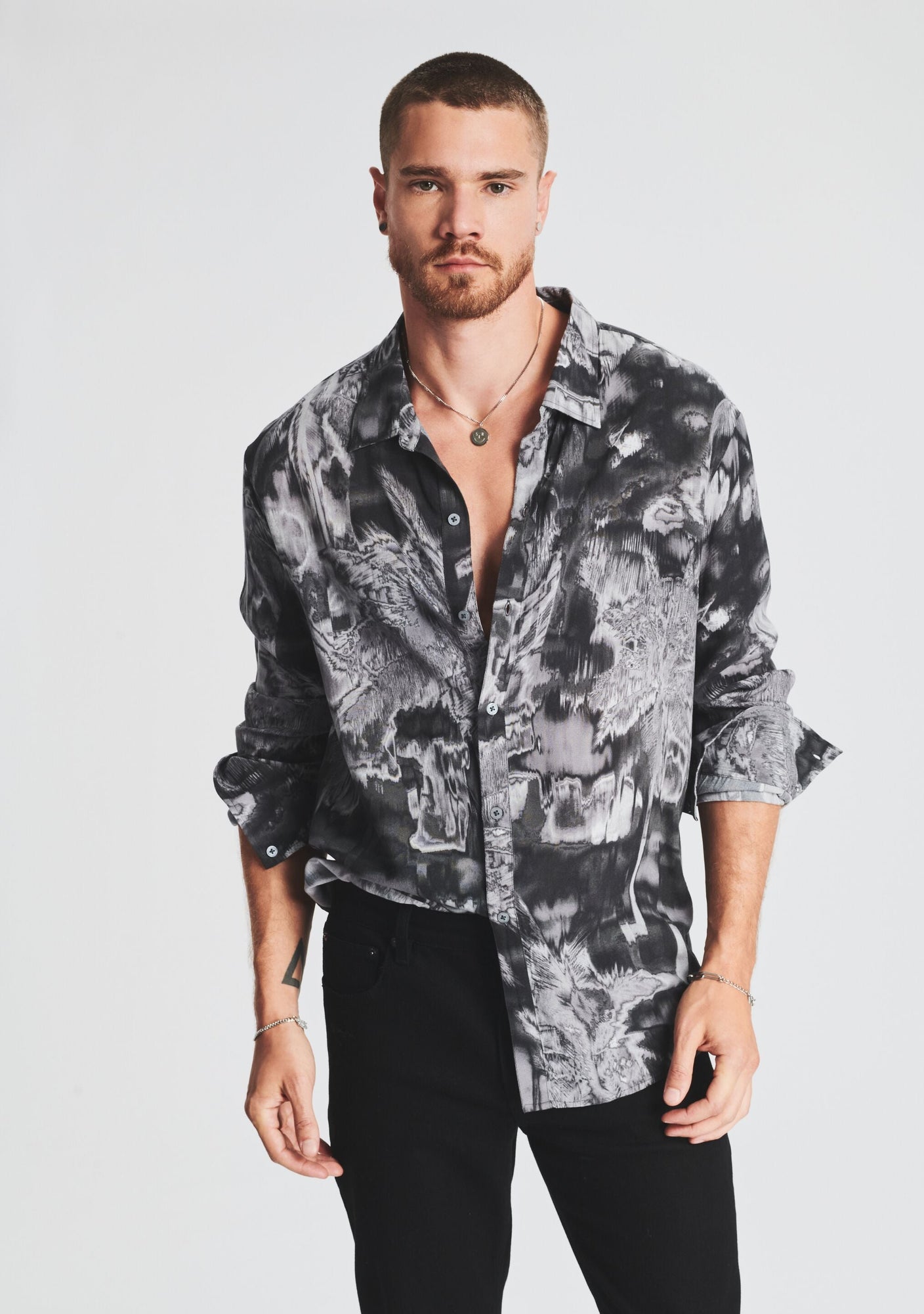 Men | Lawson Button Down | Charcoal Palm