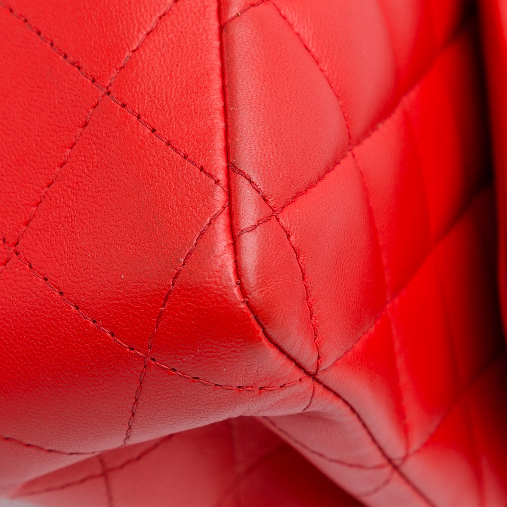 Chanel | Pre-Owned Medium Classic Lambskin Double Flap - II | Red