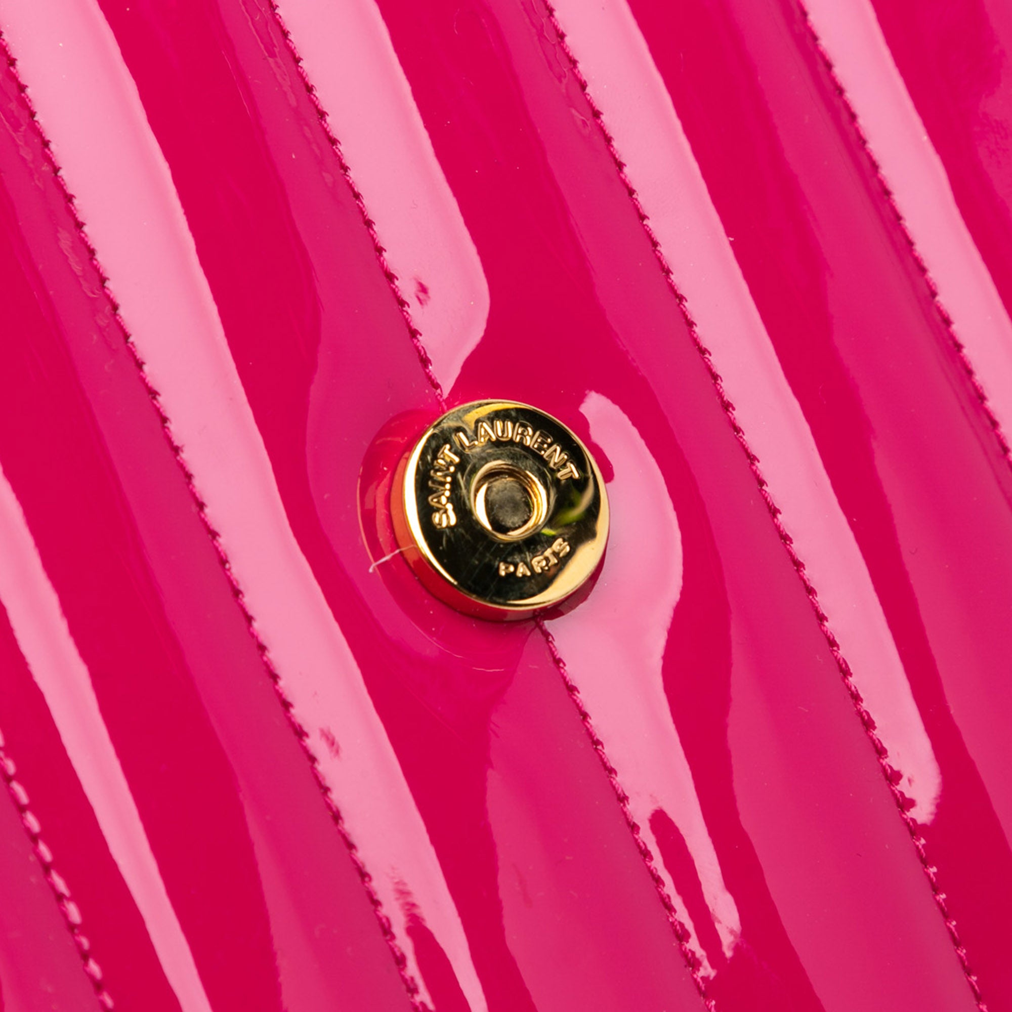 Saint Laurent | Pre-Owned Medium Patent Vicky Crossbody | Pink/Hot Pink