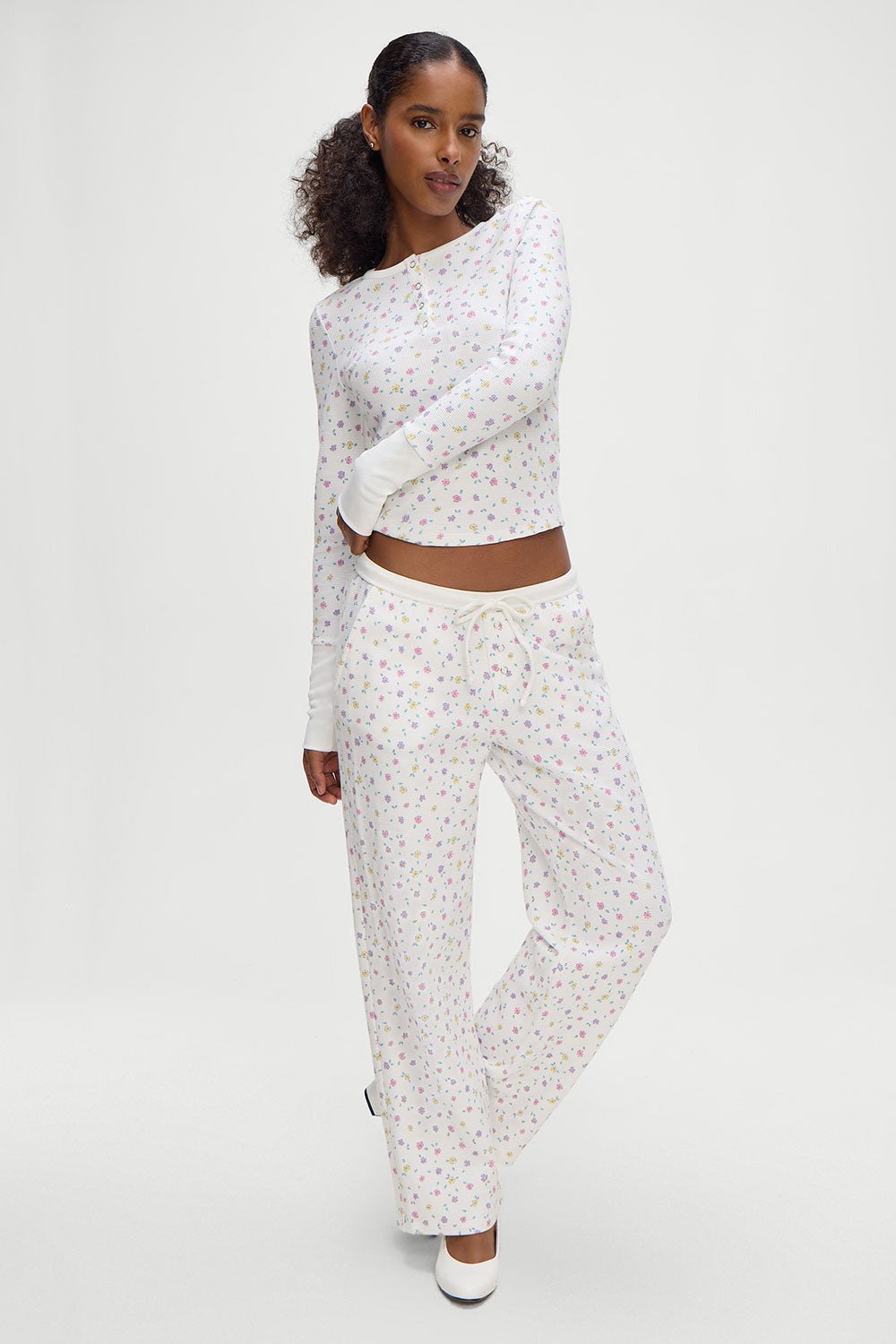 Cabin Thermal Pajama Pants in White Floral Picnic Blanket