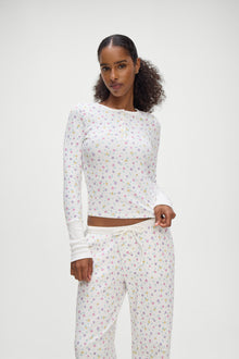 Nate Long Sleeve Shirt in Floral White Picnic Blanket Print