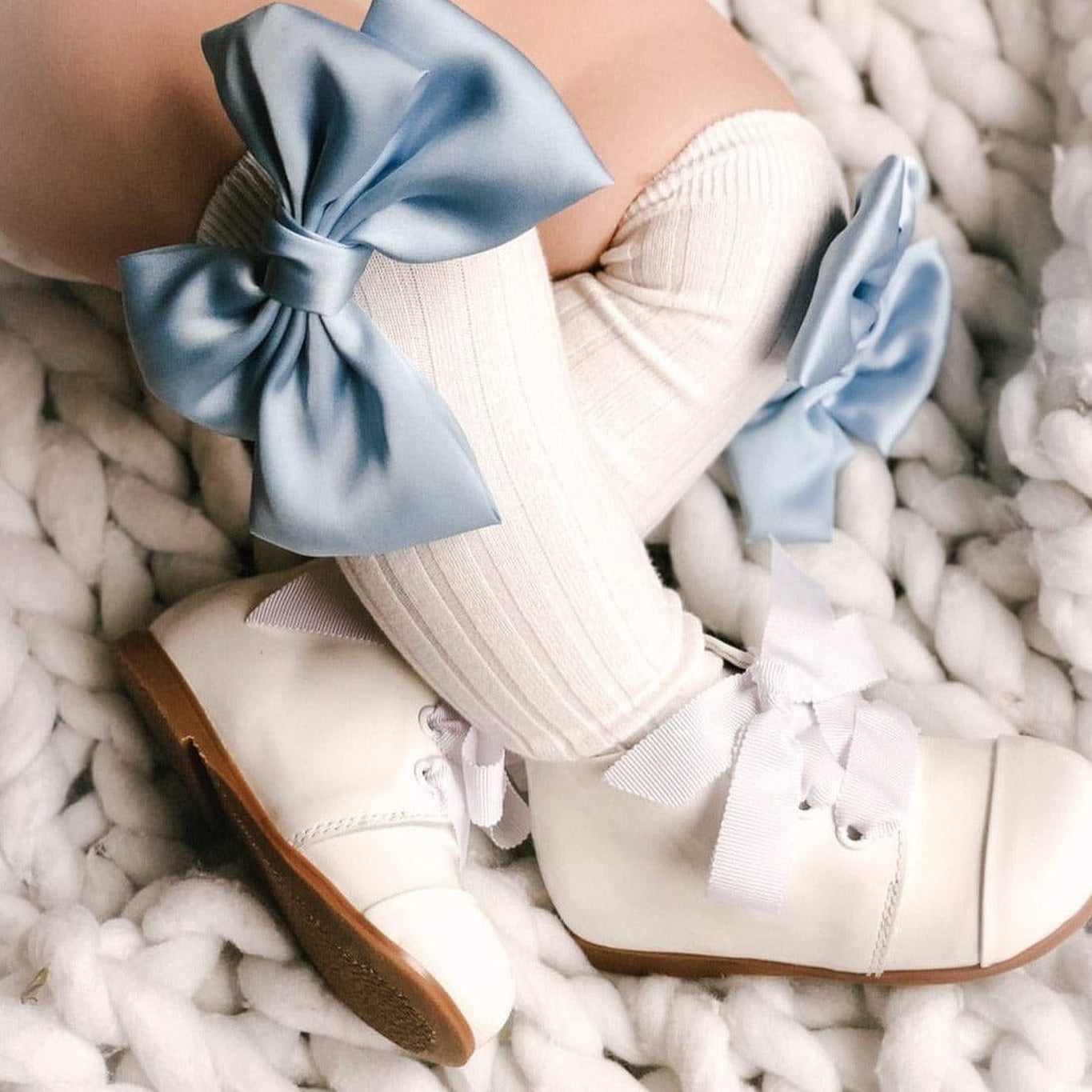 Girl | Abigail Satin Bow Socks Baby | White x Blue