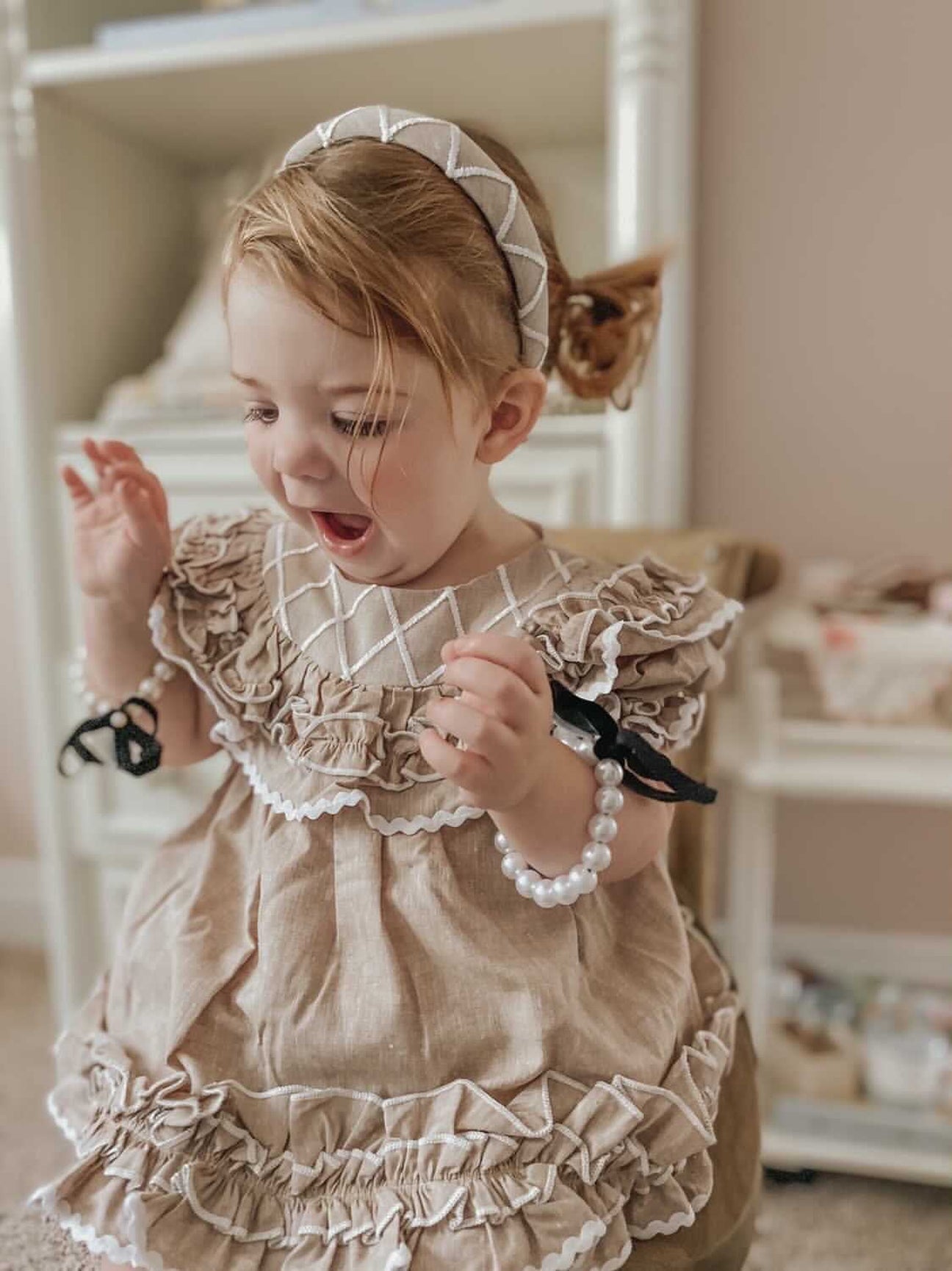 Girl | Ashlyn Linen and Lace Headband | Beige