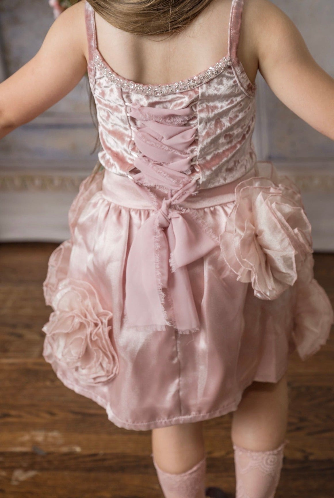 Girl | Vivian Velour Tank Top | Dusty Pink