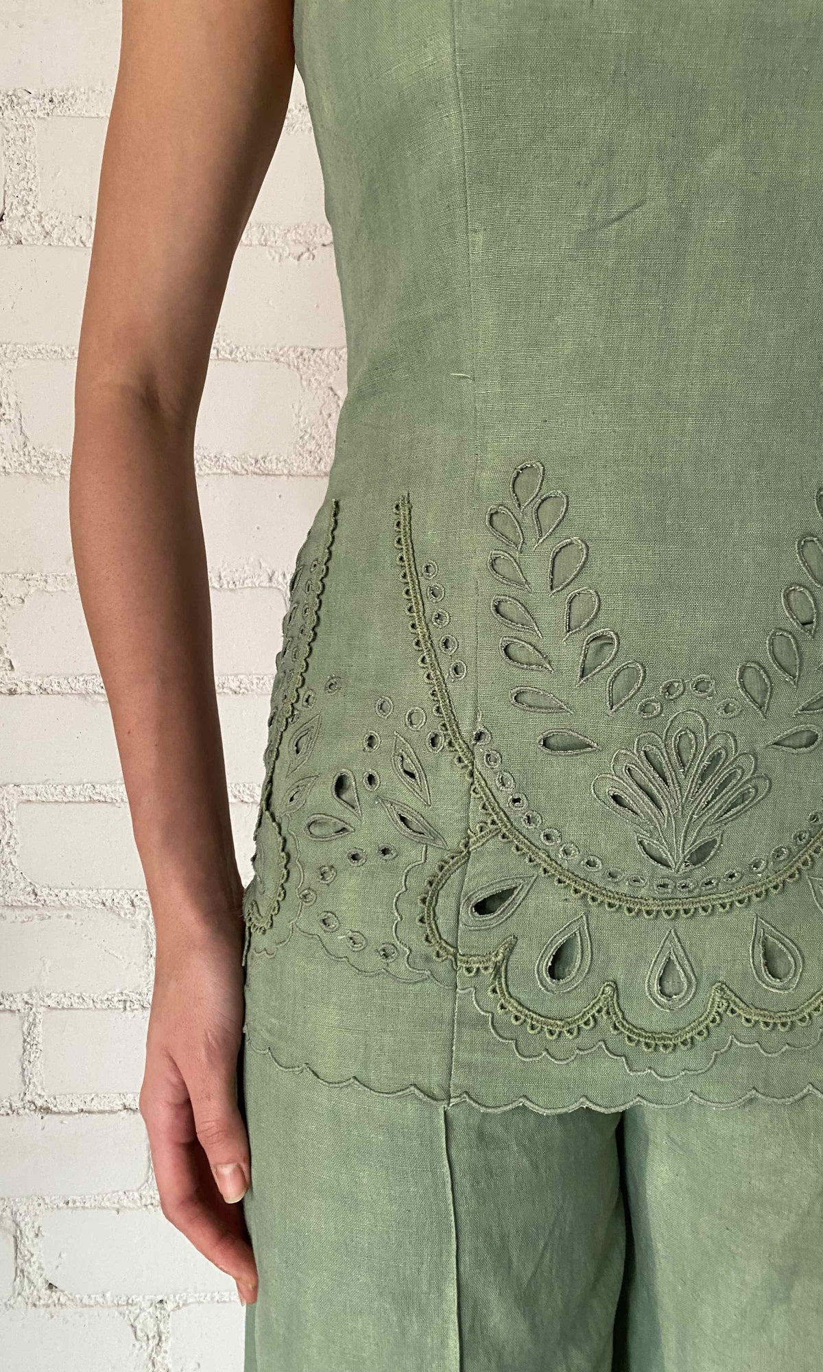 Hemant And Nandita | Alya Cotton Linen Top | Green