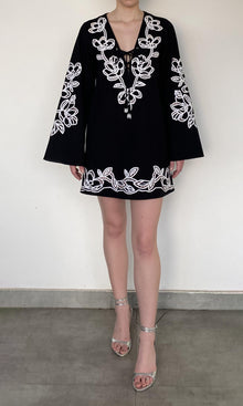 Hemant And Nandita | Daha Cotton Linen Kaftan | Black White