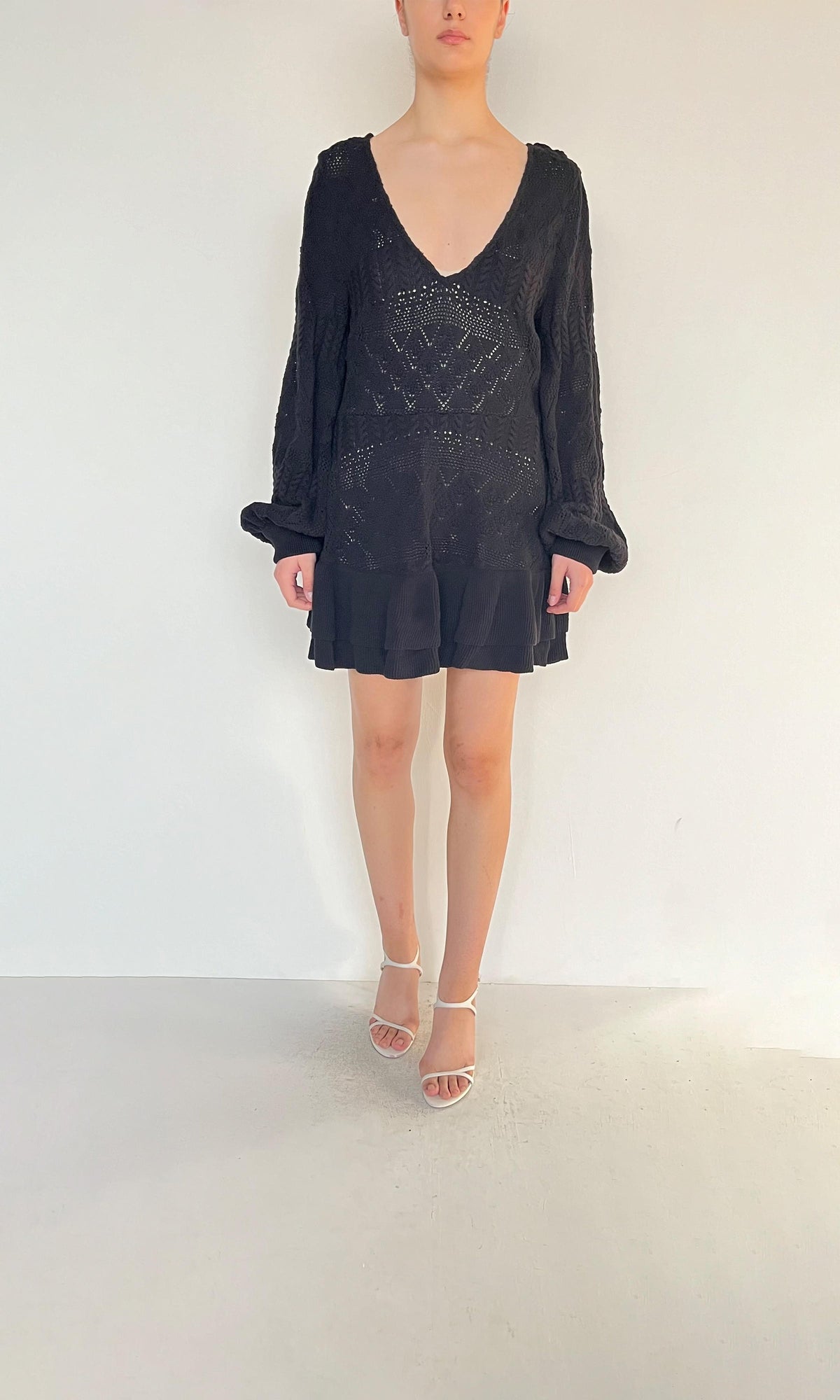 Hemant And Nandita | Inv Viscose Aztec Self Crepe V Neck Shot Dress | Black
