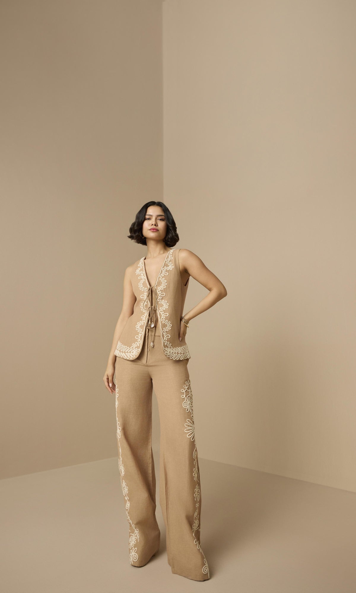Hemant And Nandita | Mihi Linen Cotton Straight Pants With Buckle Belt | Brown Off White