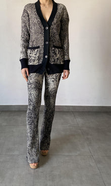 Hemant And Nandita | Ruha Polyester Woolen Knit Pants | Black/White