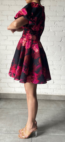 Zina Puff Sleeve V-Neck Short Dress | Black/Magenta