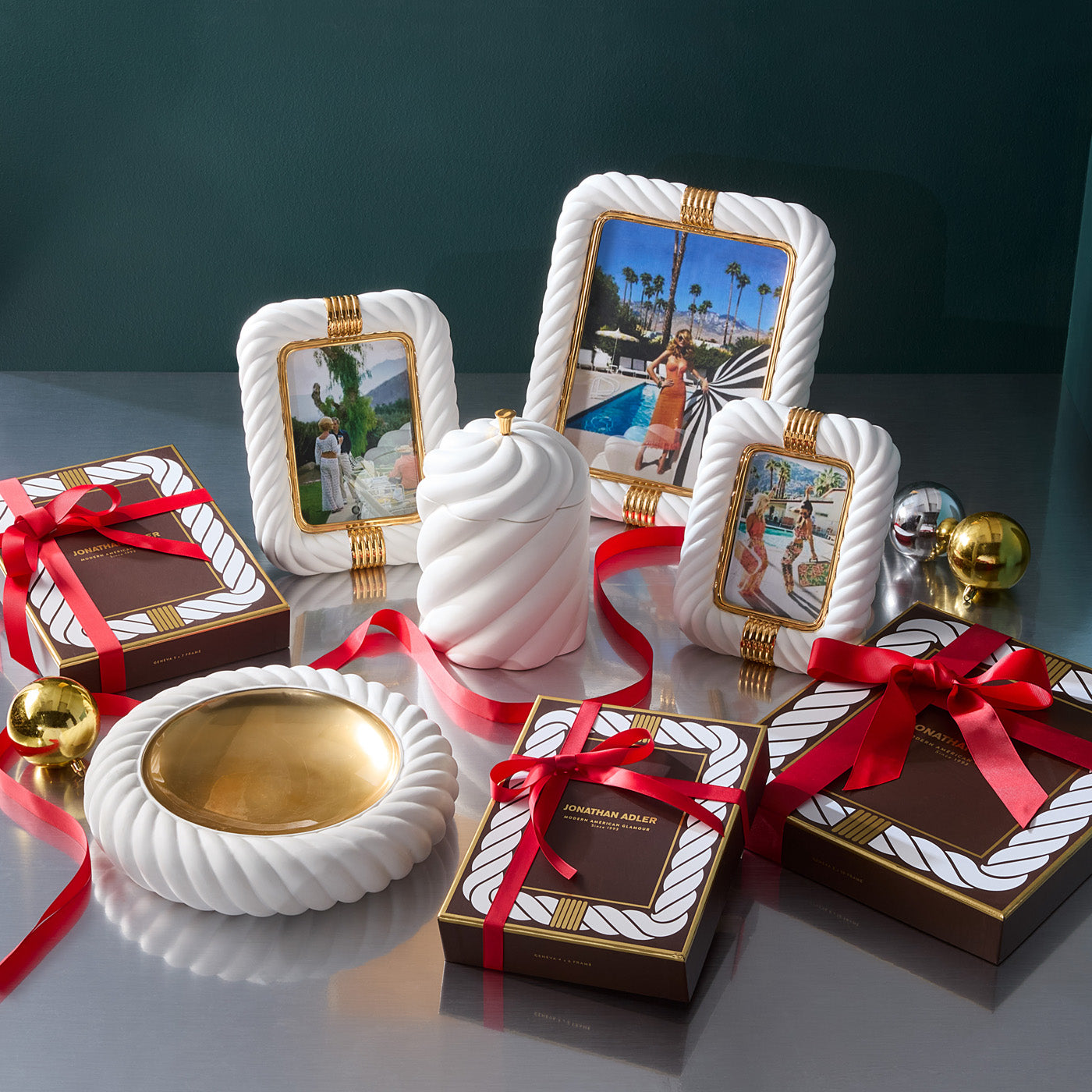 Geneva Frame | White/Gold