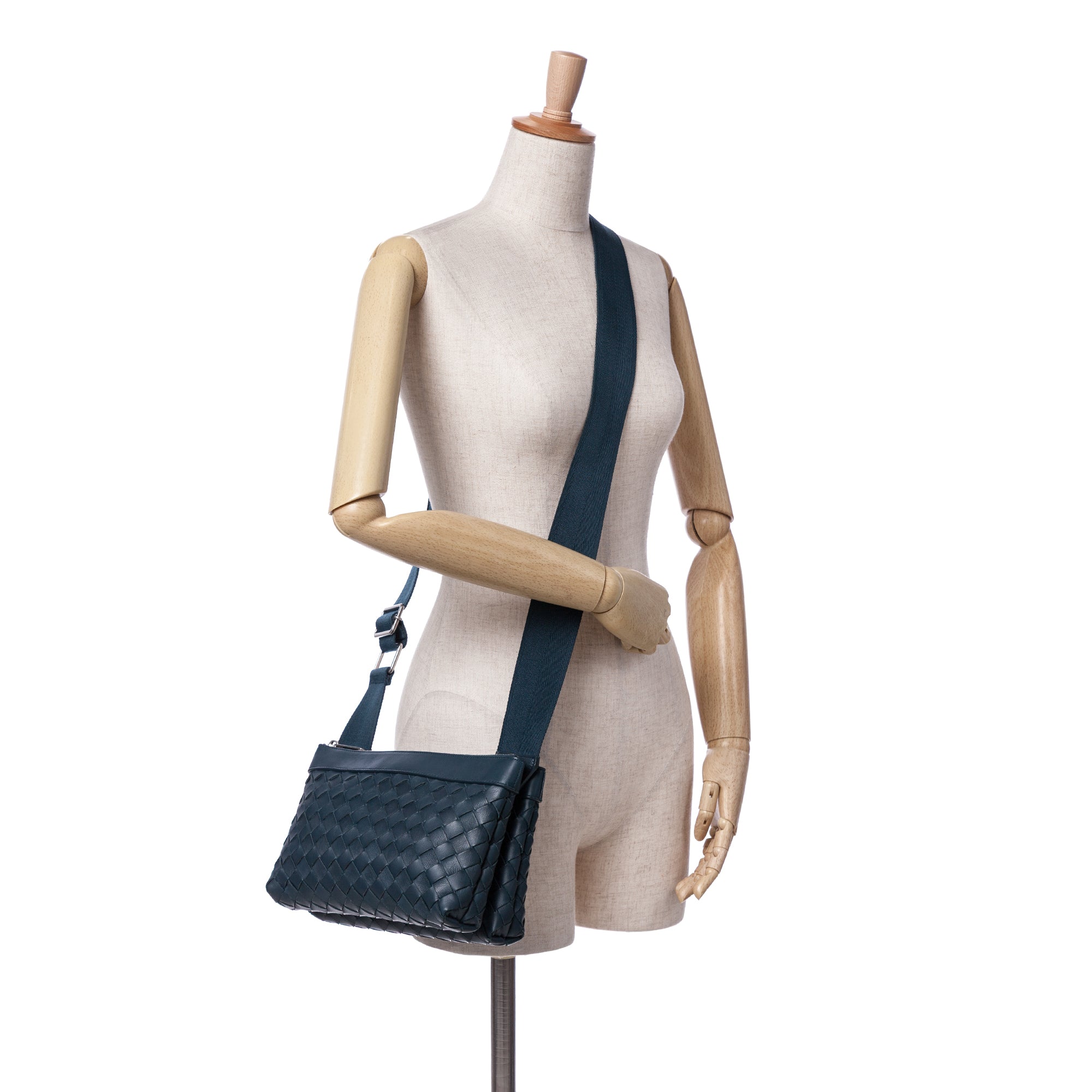 Bottega Veneta | Pre-Owned Leather Intrecciato Duo Crossbody | Blue