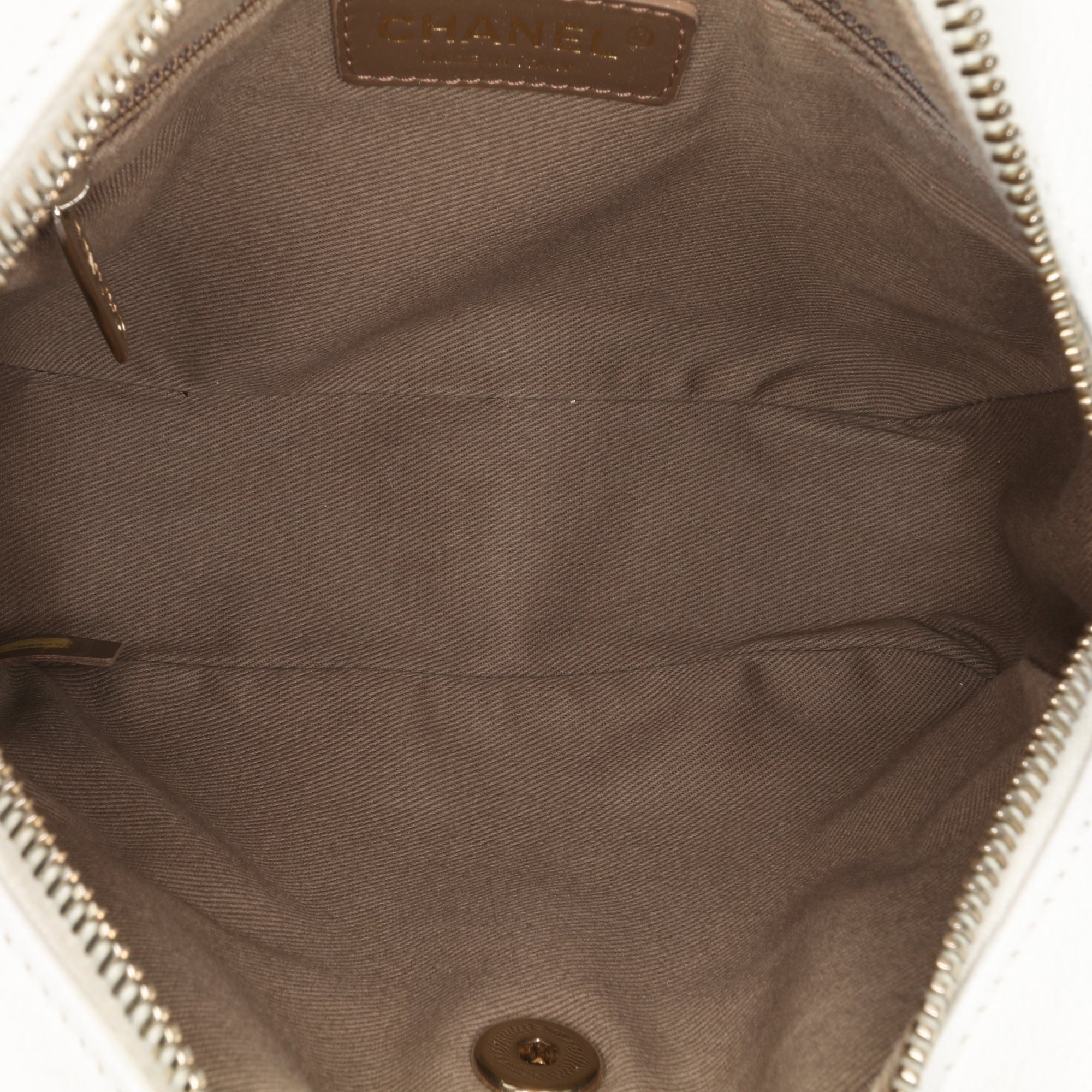 Chanel | Pre-Owned Medium Quilted Goatskin Casual Trip Camera Bag | White/Ivory