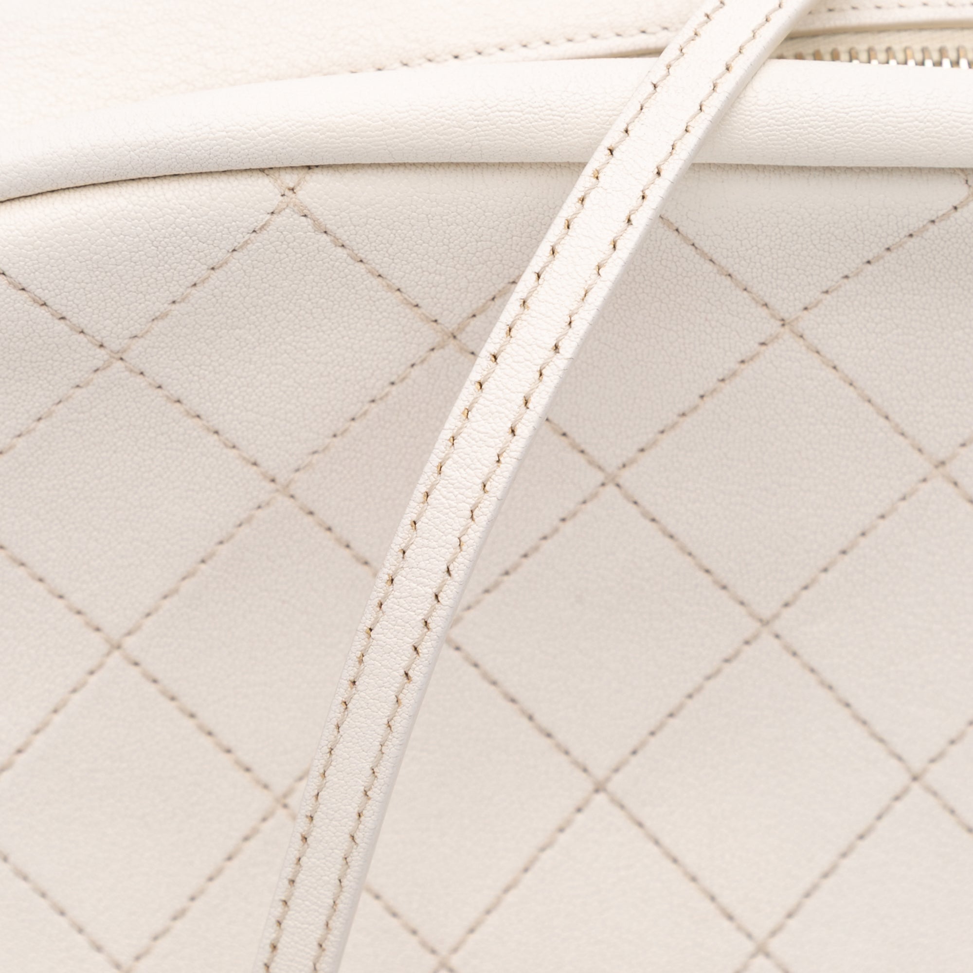 Chanel | Pre-Owned Medium Quilted Goatskin Casual Trip Camera Bag | White/Ivory