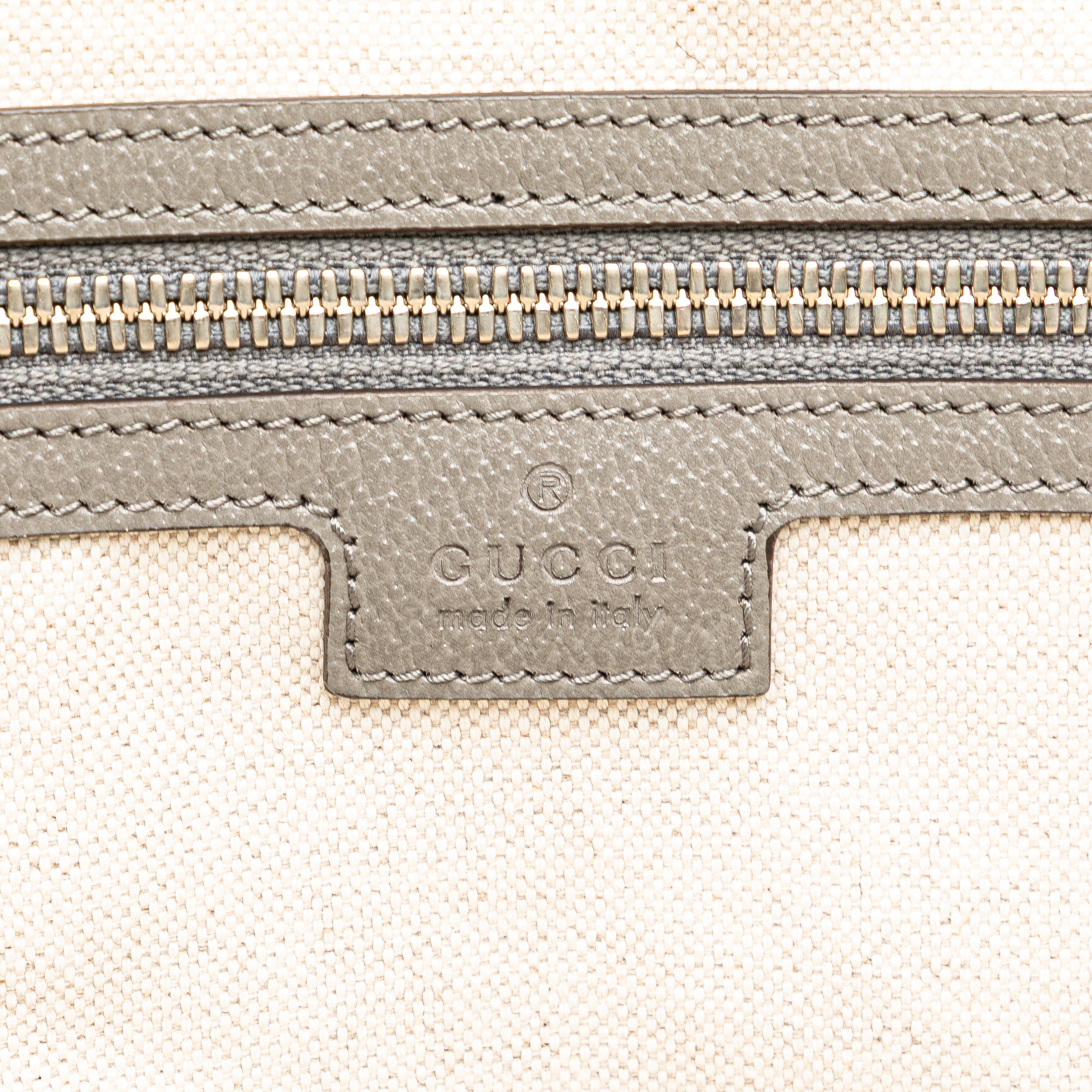 Gucci | Pre-Owned Canvas Embossed Logo Tote | White