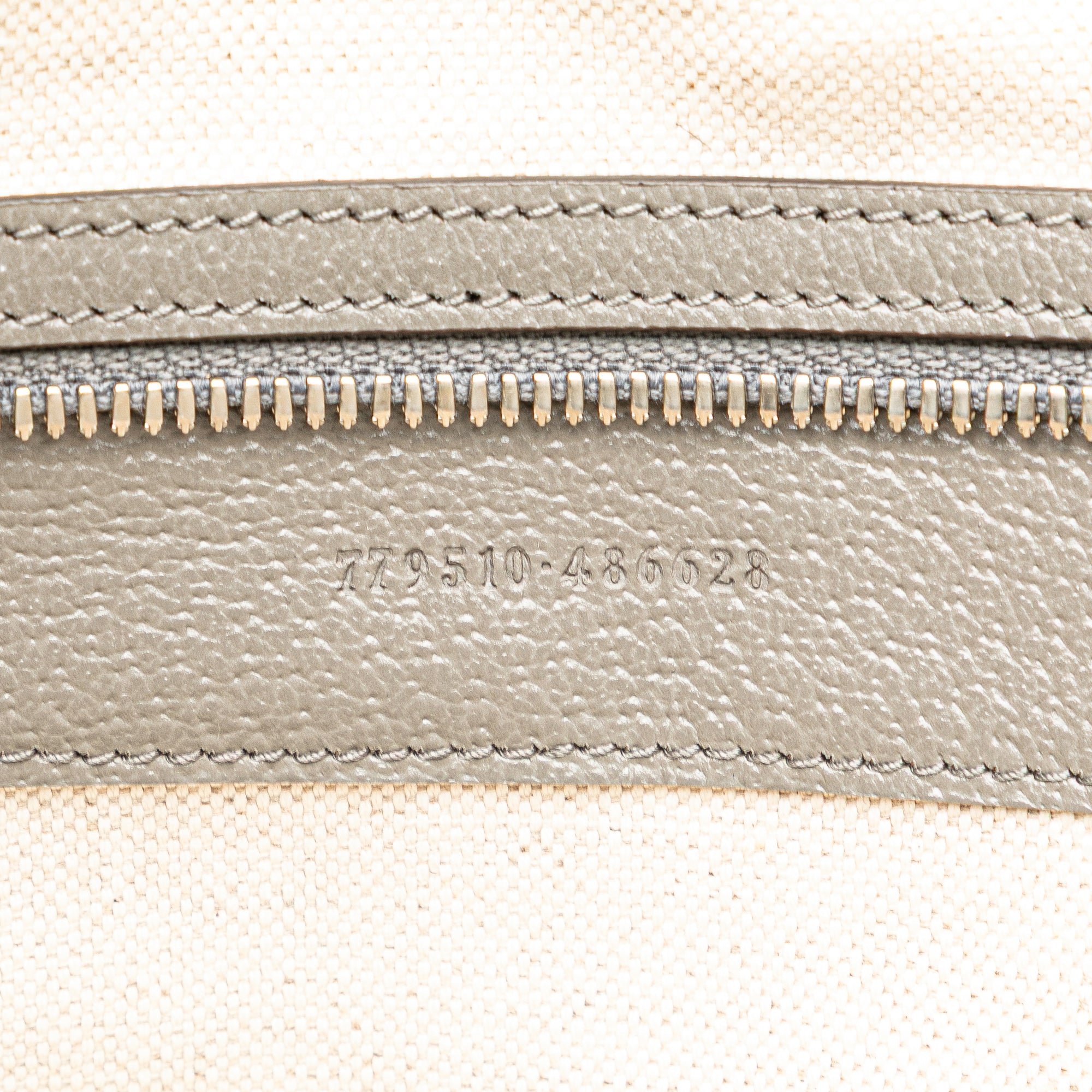 Gucci | Pre-Owned Canvas Embossed Logo Tote | White