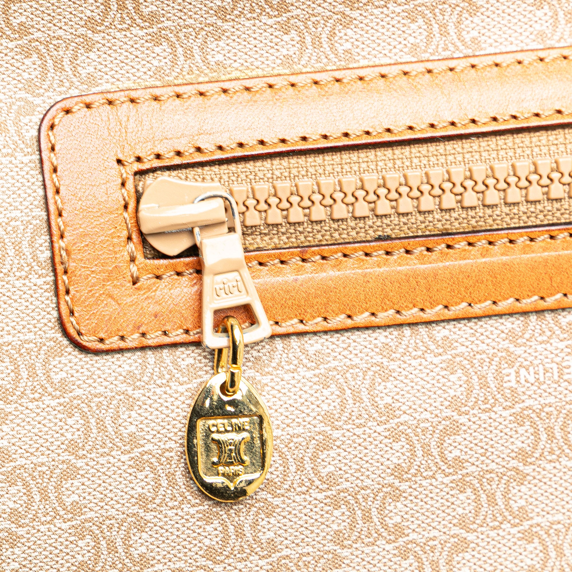 Celine | Pre-Owned Macadam Coated Canvas Clutch | Brown/Beige