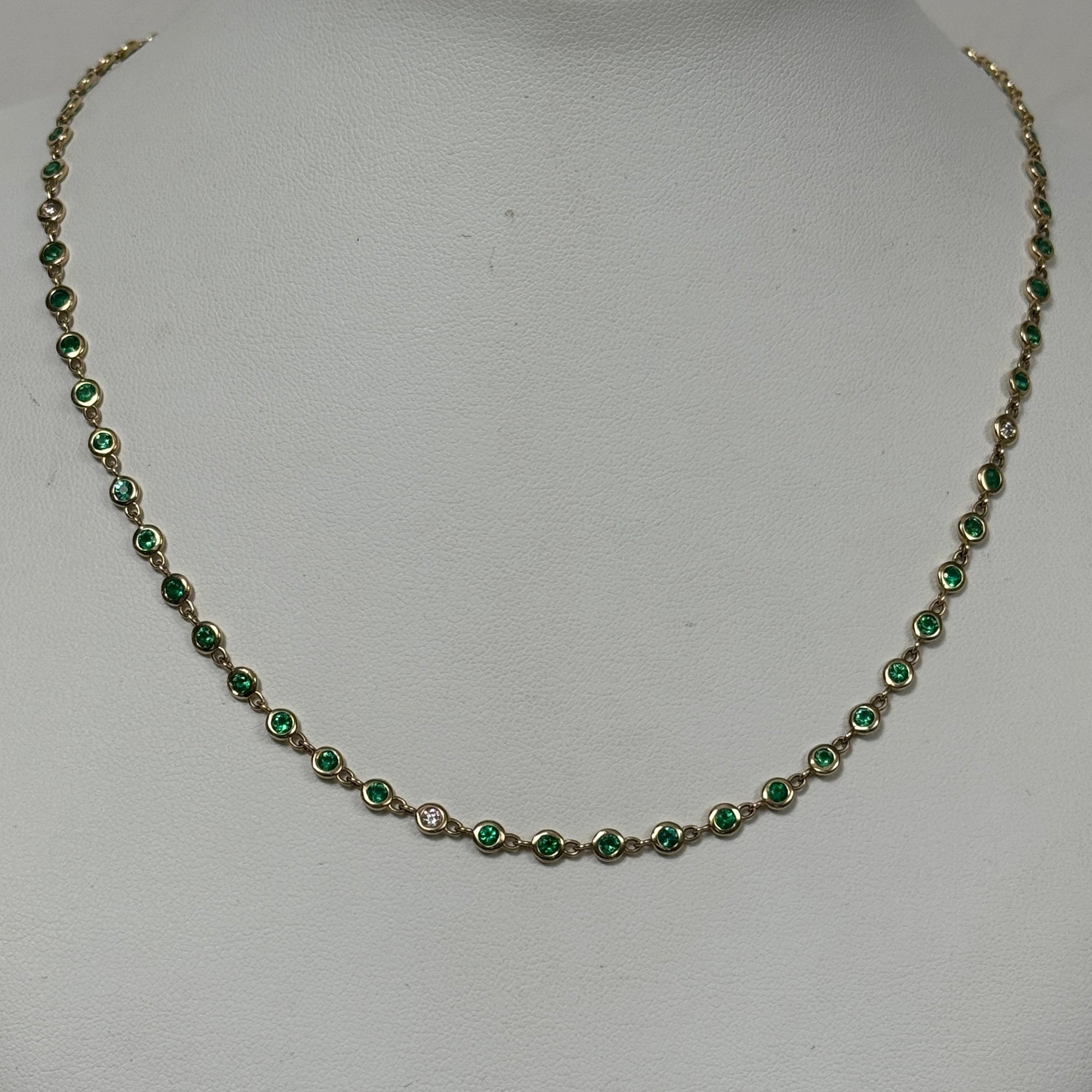 Luxe Bezel Necklace | 14K Yellow Gold | Green Emerald/White Diamond
