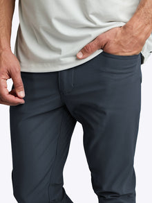 Mens | AO 5-Pocket Pant | Slim-Fit Versaknit | Iron Navy