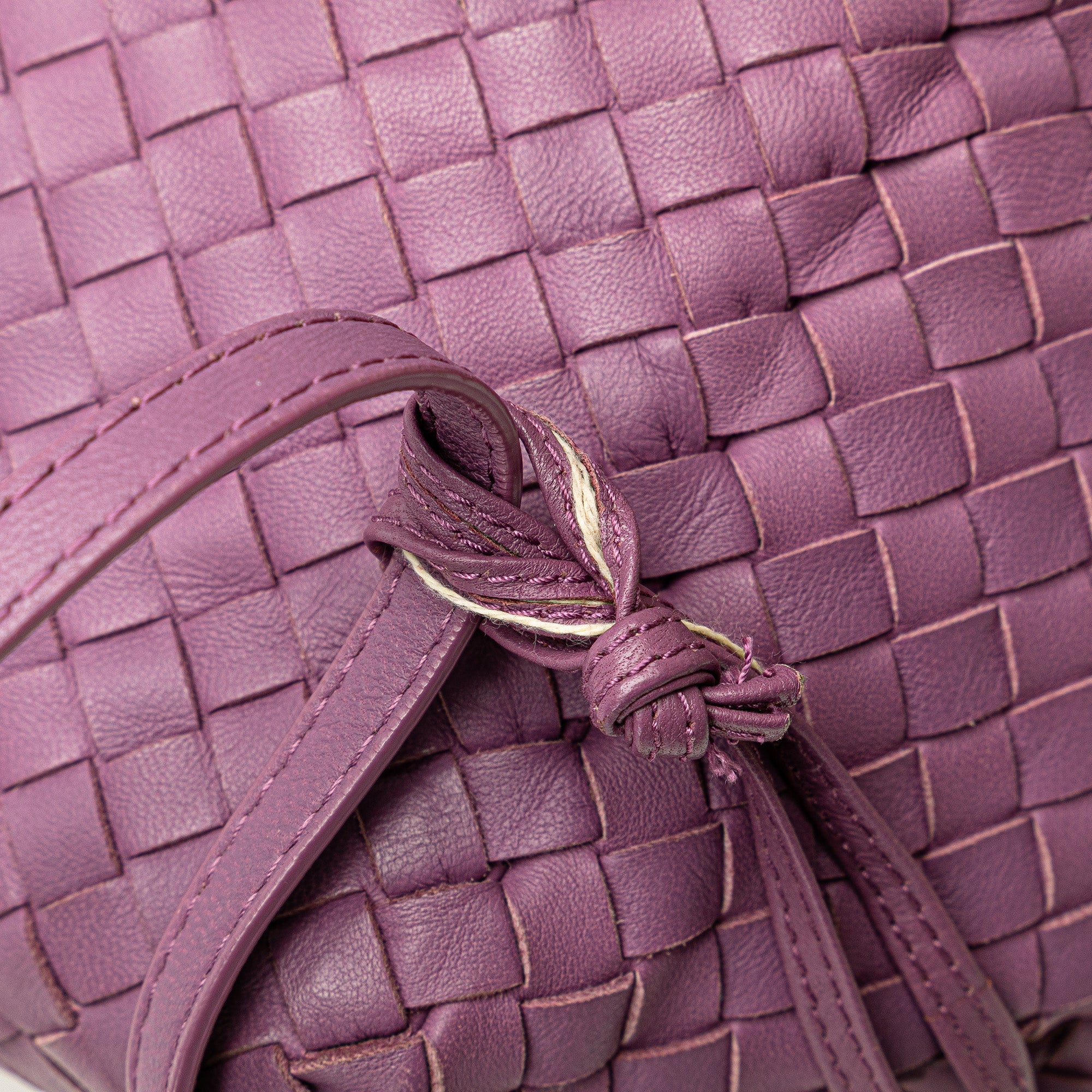 Bottega Veneta | Pre-Owned Nappa Intrecciato Cube Crossbody | Purple
