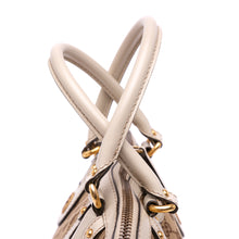 Gucci | Pre-Owned GG Canvas Scarlett Satchel | Brown/Beige/WhiteWhite