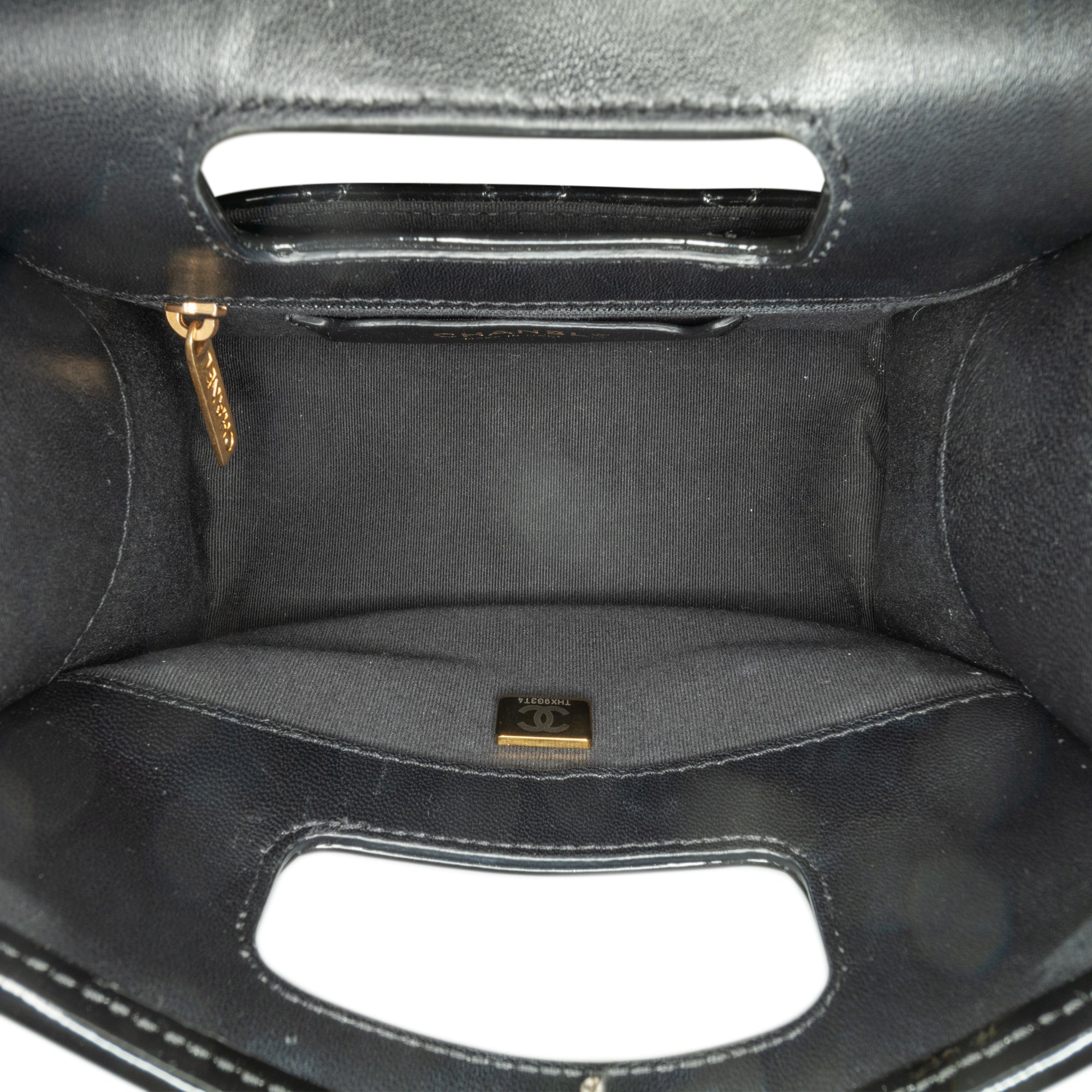 Chanel | Pre-Owned Mini Quilted Patent Graphic Catch Flap | Black