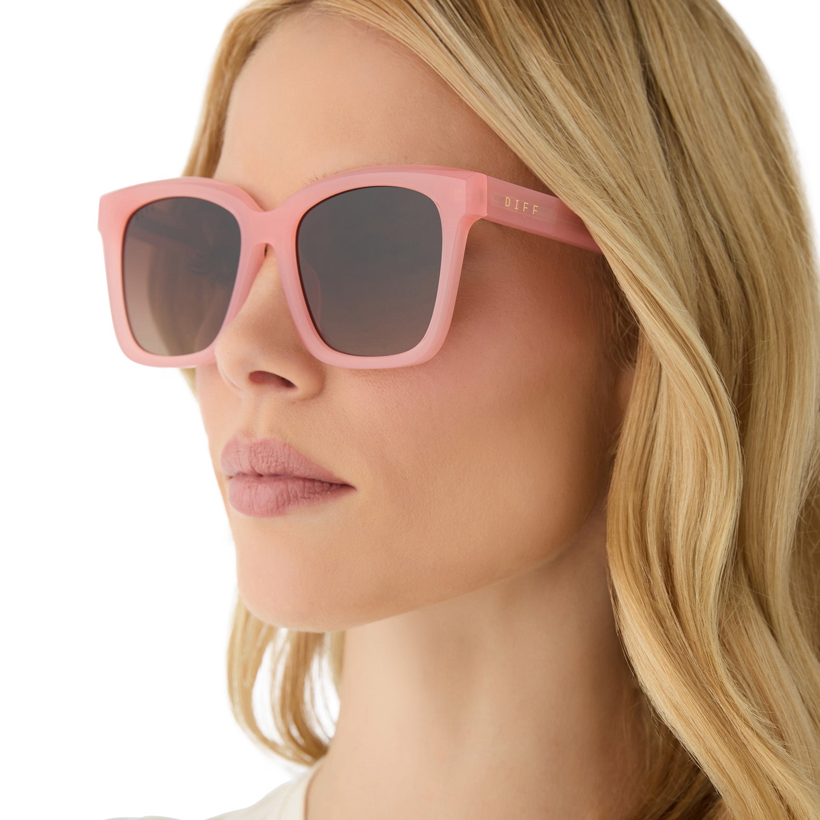 Womens | Meredith Sunglasses | Peach | Brown Gradient Polarized Lenses