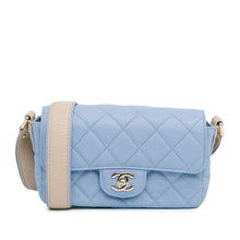 Chanel | Pre-Owned CC Quilted Caviar Single Flap | Blue/Light BlueBrown/Beige