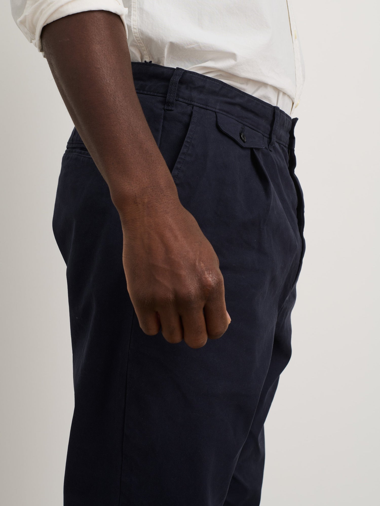 Men | Long Inseam Standard Pleated Pant | Chino Dark Navy