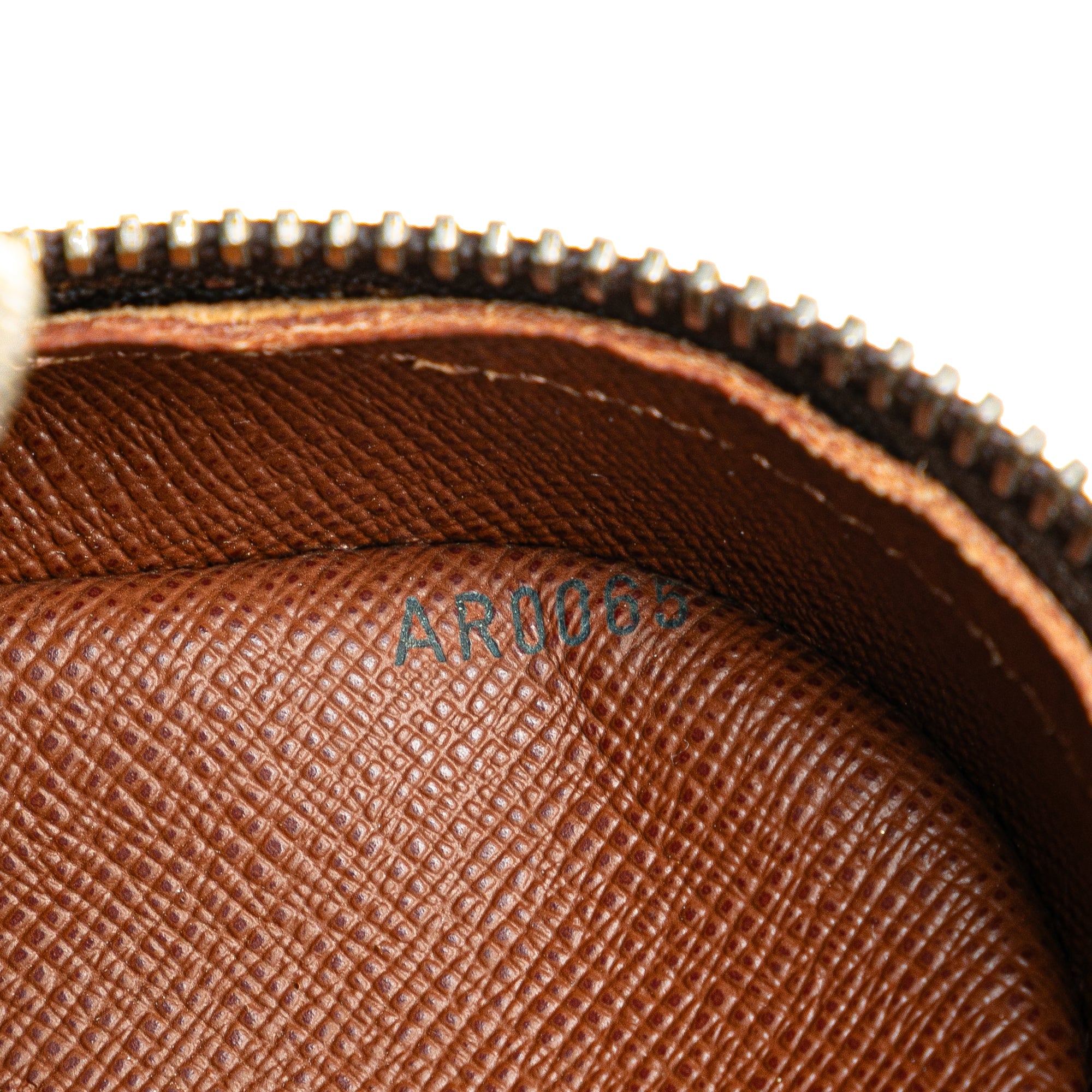 Louis Vuitton | Pre-Owned Monogram Nil Crossbody | Brown