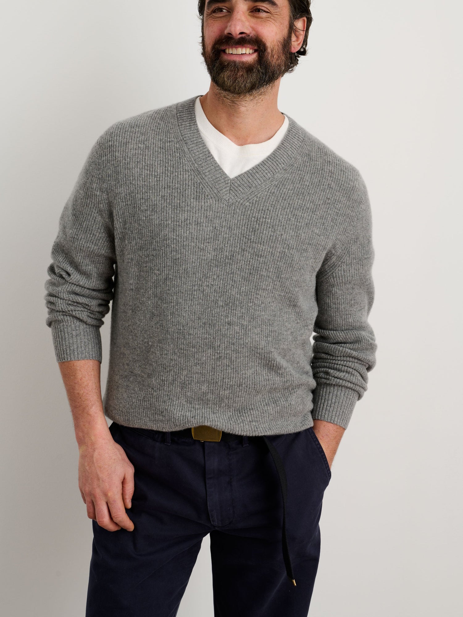 Men | V-Neck Sweater | Lightweight Cashmere Heather Grey