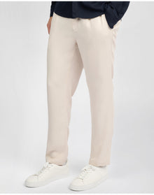 Men | Lyocell Tapered Trouser | Stone