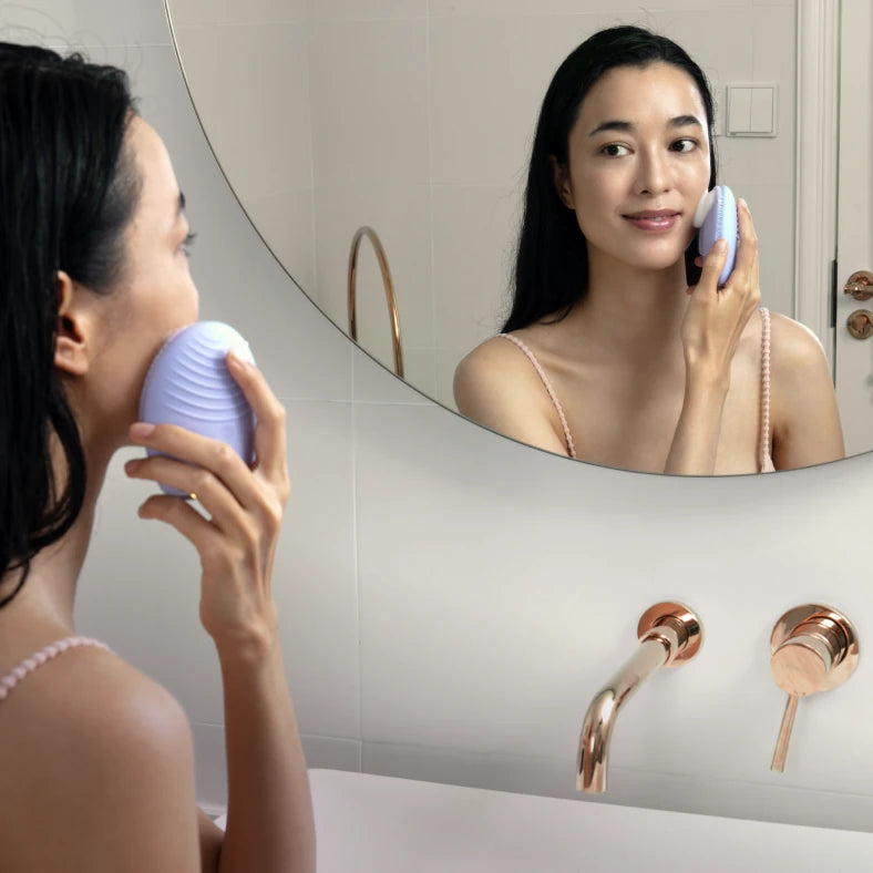 LUNA Micro-Foam Cleanser 2.0 | White/Pink